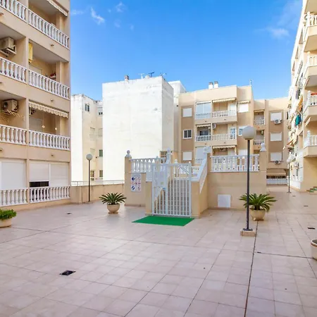 1 Bedroom Cozy In Apartamento Torrevieja