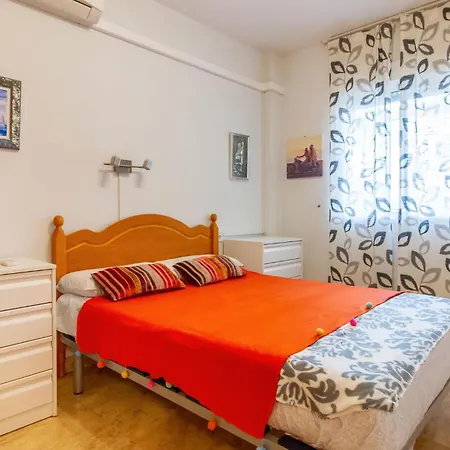 1 Bedroom Cozy In